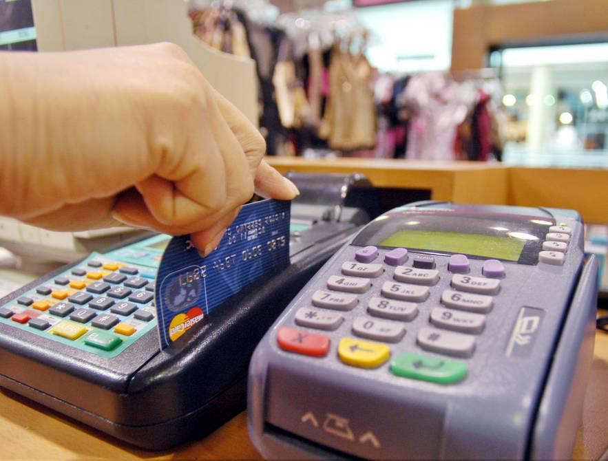 Ante la crisis del consumo, los industriales negocian con el Gobierno el regreso de los planes de 12 cuotas - imagen de origen