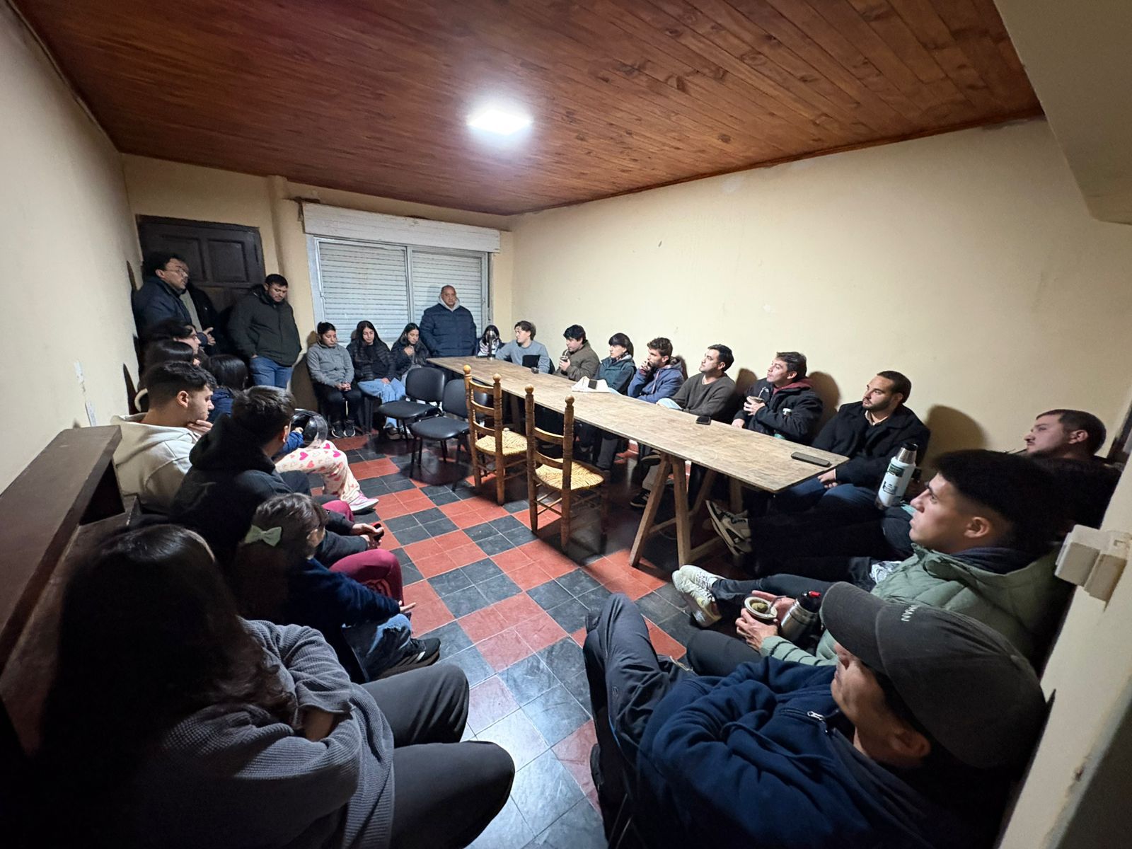 Se lanzó la Juventud de "Compromiso por Concordia" con un fuerte debate sobre el empleo y el futuro de la ciudad - 7PAGINAS - imagen de origen