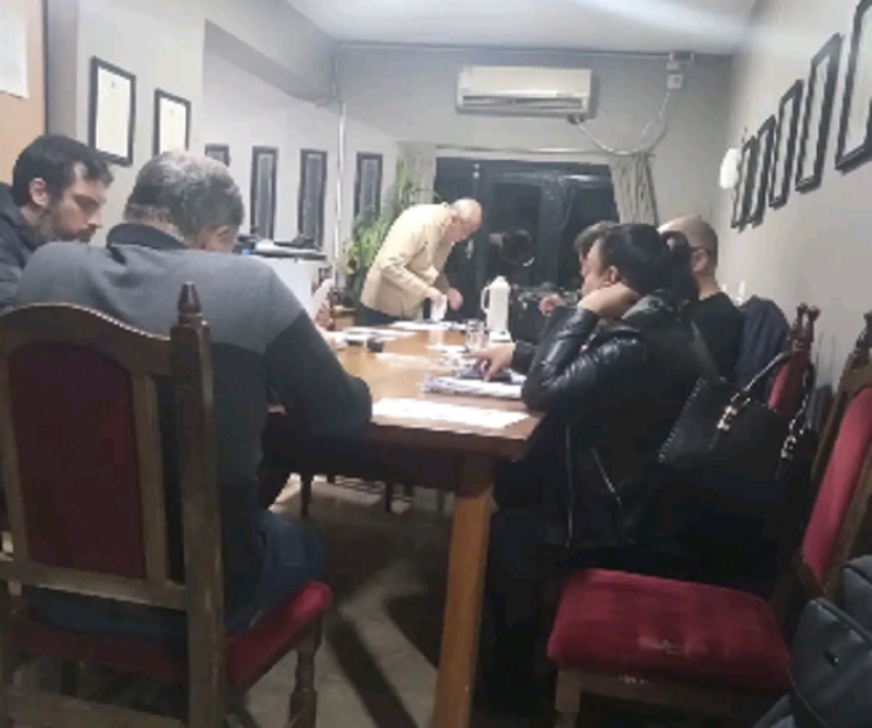 Los Concejales de Cambiemos/Ucr votaron en contra de la creación de trabajo e inversiones en Santa Elena - imagen de origen