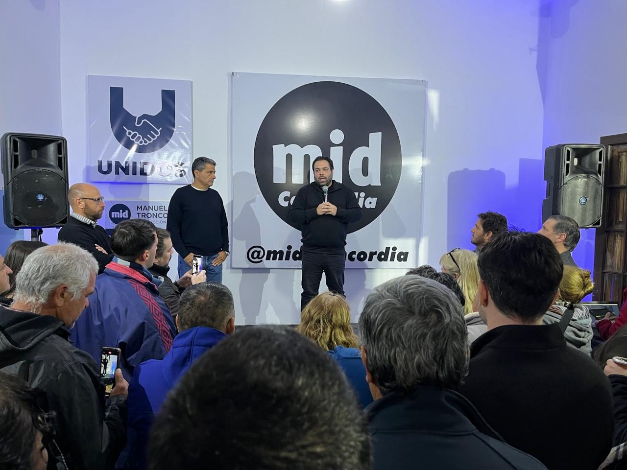 Con la mira en 2027: Manuel Troncoso y Guillermo Marcone reactivaron la militancia del MID en Concordia - 7PAGINAS - imagen de origen