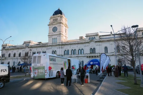 En el Día Mundial del Donante de Sangre se realizó una colecta externa en Paraná - imagen de origen