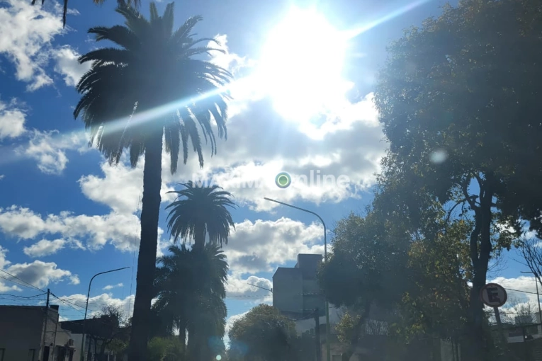 El invierno se mantiene con mañanas y noches de frío intenso en Gualeguaychú - imagen de origen