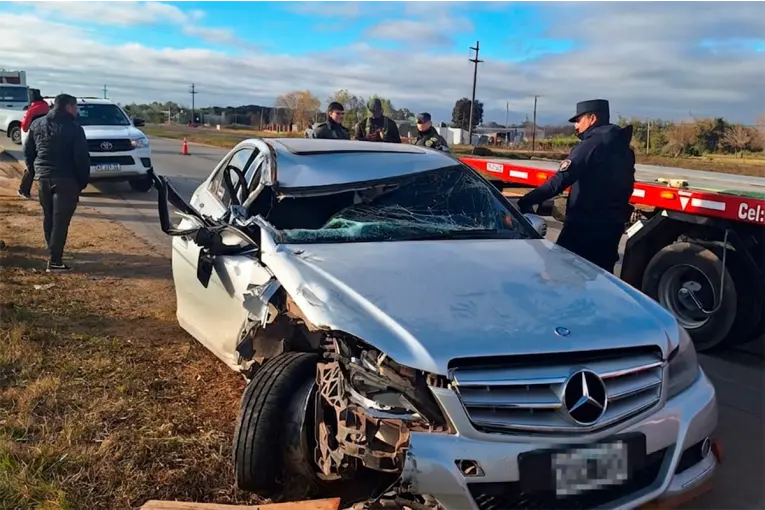 Un conductor fue hospitalizado tras múltiple choque en la Autovía Gervasio Artigas - imagen de origen