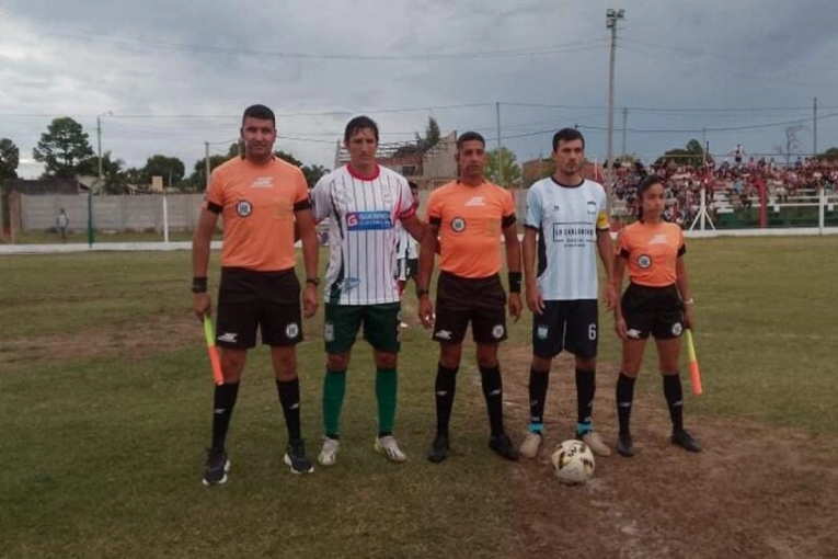 El fútbol de la A arranca su Petit Torneo y se completa la 11 en la B - imagen de origen