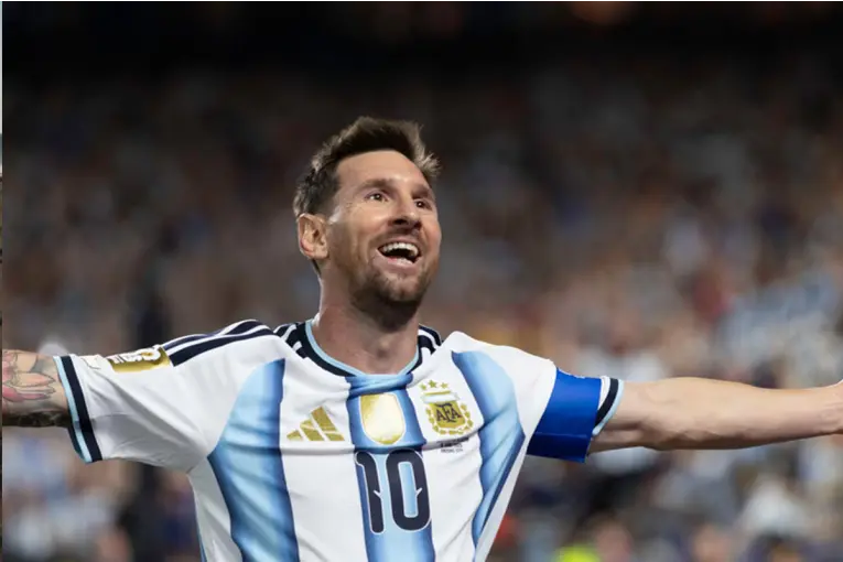 Lionel Messi rompió una histórica lista de récords en la goleada de Argentina ante Argelia - imagen de origen