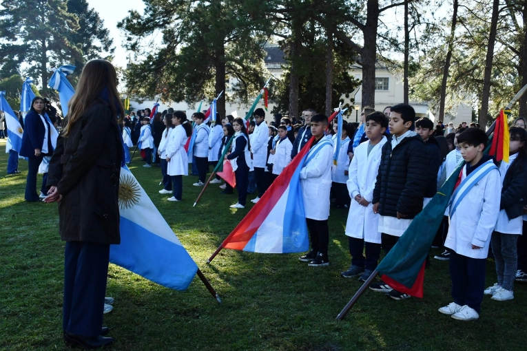 Con la promesa de lealtad se realizó el acto por el Día de la Bandera en Concordia - imagen de origen