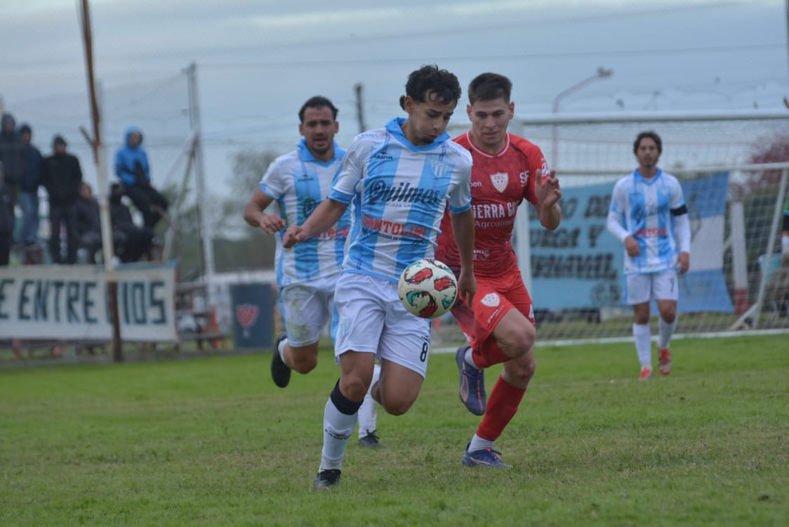 Juventud Unida ganó en Larroque y continúa en lo más alto con puntaje ideal - imagen de origen