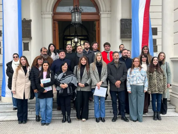 Concejales Justicialistas piden audiencia a Frigerio para abordar una abultada agenda - imagen de origen