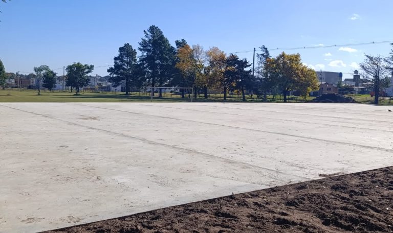 La Escuela Agrotécnica cuenta con un amplio y nuevo playón deportivo - imagen de origen