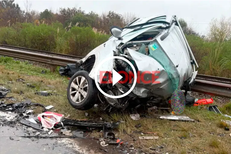 Tragedia en Ruta 12: murieron cuatro de una familia y un niño - Informe Digital - imagen de origen