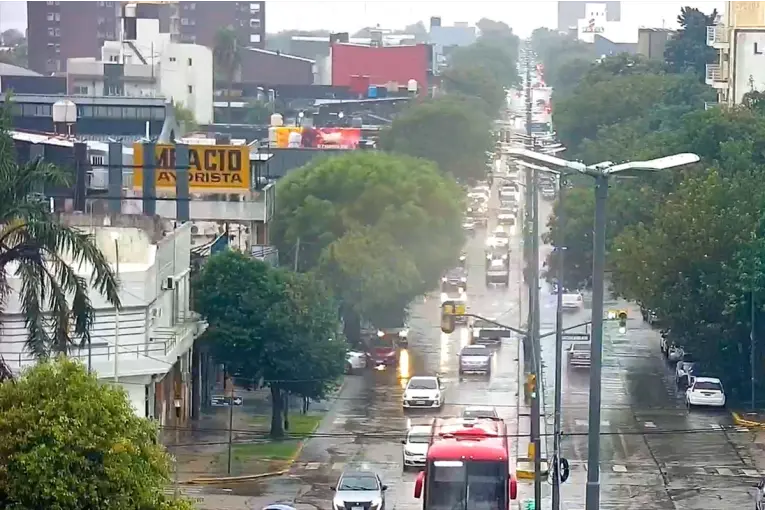 Se mantiene la alerta por tormentas tras lluviosa madrugada y anticipan cuándo volverá el tiempo estable - imagen de origen