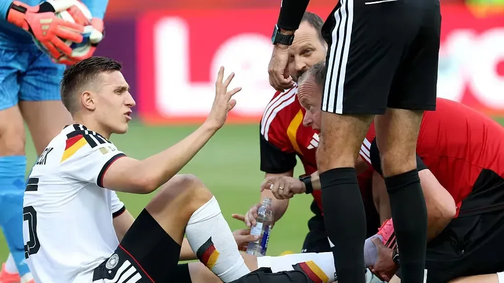 Alemania pierde a Schlotterbeck para lo que resta del Mundial 2026 por una lesión en el tobillo - imagen de origen