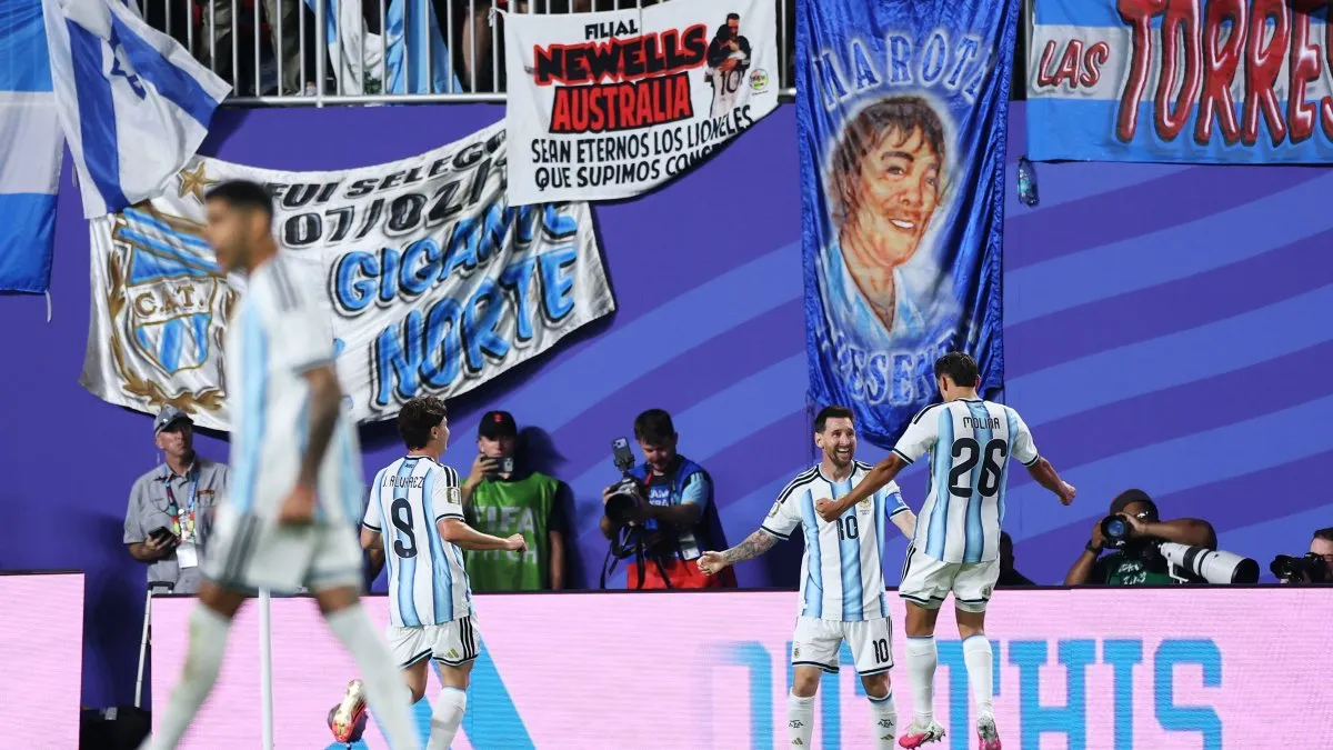 Con un show de Messi, Argentina jugó como campeón y venció a Argelia - imagen de origen