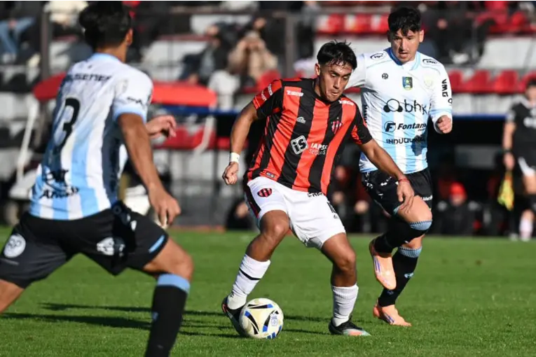 Patronato empató con Atlético Rafaela y dejó pasar una chance de acercarse al Reducido - imagen de origen