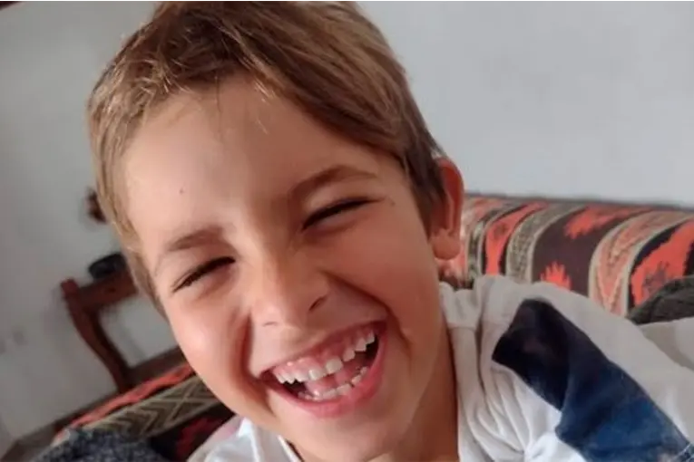 “Nos sostienen con su amor”: el niño atropellado en Chajarí dio nuevas señales de recuperación - imagen de origen