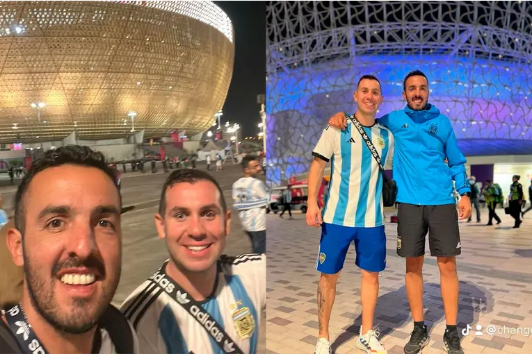 Dos hinchas paranaenses viajan miles de kilómetros para alentar a la Selección Argentina en cada Mundial - imagen de origen