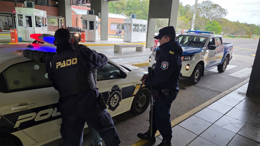 Alerta en la frontera: Detuvieron y expulsaron del país a un uruguayo con pedido de captura internacional - imagen de origen