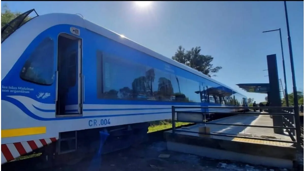 Escuela Almafuerte: alumnos asisten día por medio porque sus familias no pueden costear el viaje tras la suspensión del tren - imagen de origen