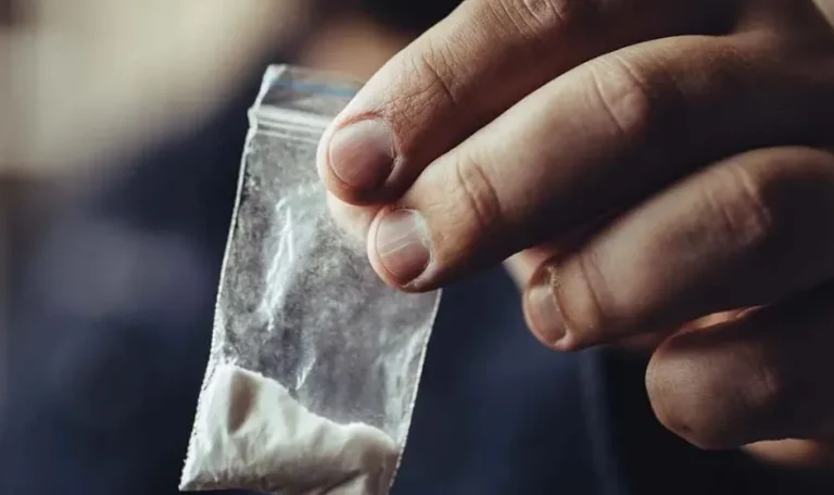Preocupa el aumento en el consumo de cocaína “rebajada” en barrios entrerrianos - imagen de origen