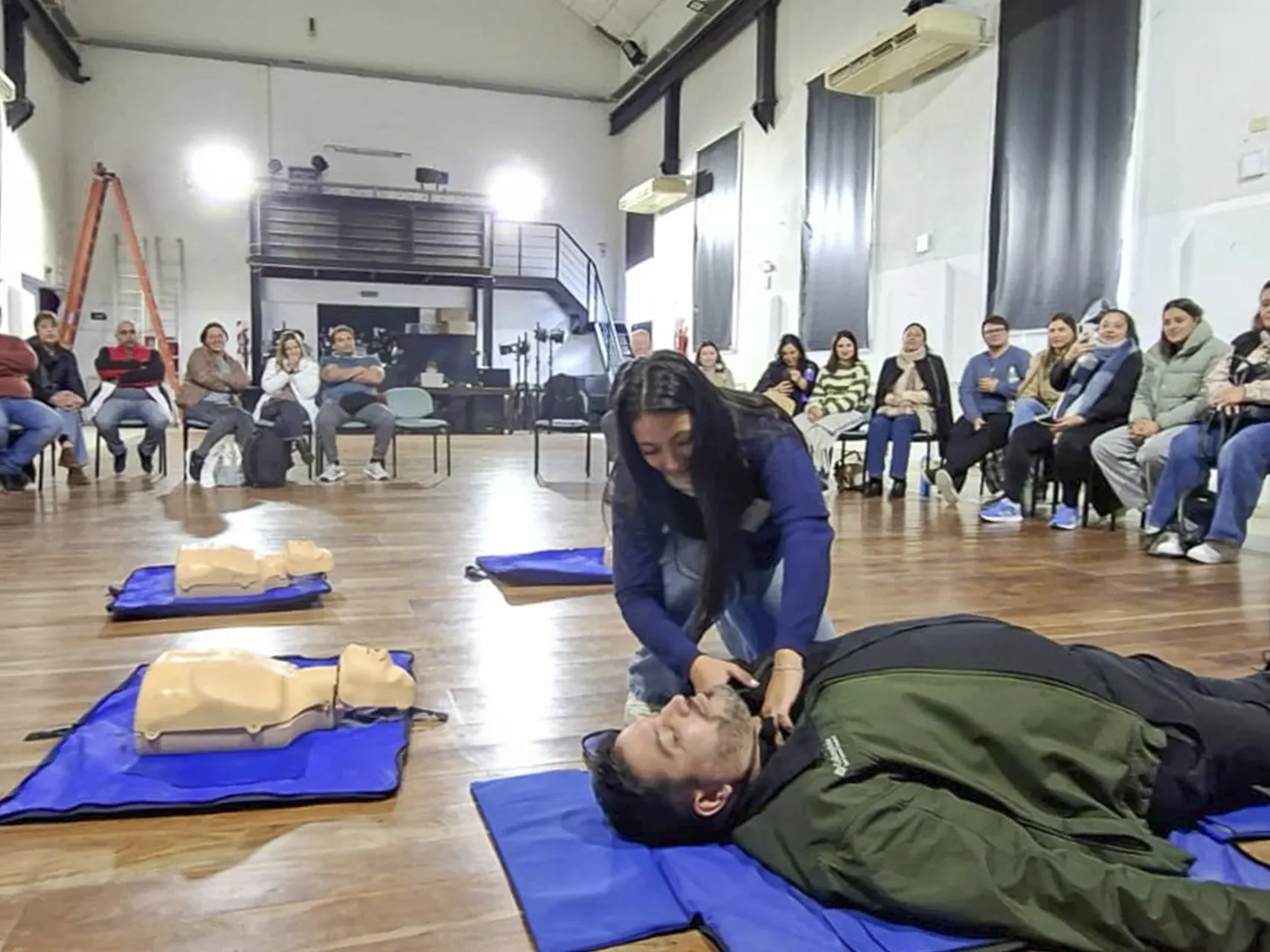 Continúan las capacitaciones para fortalecer la atención de emergencias en el primer nivel de salud - imagen de origen