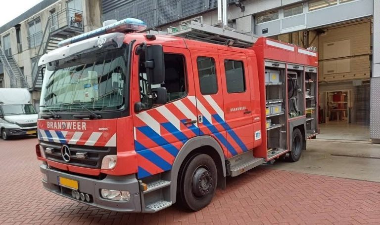 Tocó suelo argentino el buque que trae la autobomba de Bomberos Chajarí - imagen de origen