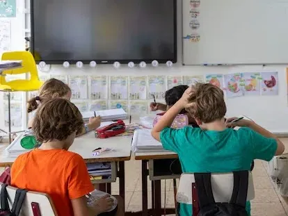 Los docentes del sector privado de Entre Ríos cobran los sueldos más bajos de Argentina - imagen de origen