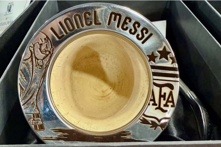 El fabricante de los mates de la selección contó cuál es la mejor forma de curar un mate - imagen de origen