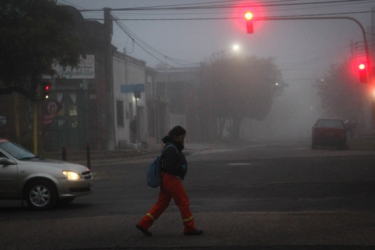 Gualeguaychú amaneció bajo un manto blanco: nuevamente hay alerta violeta por la niebla - imagen de origen