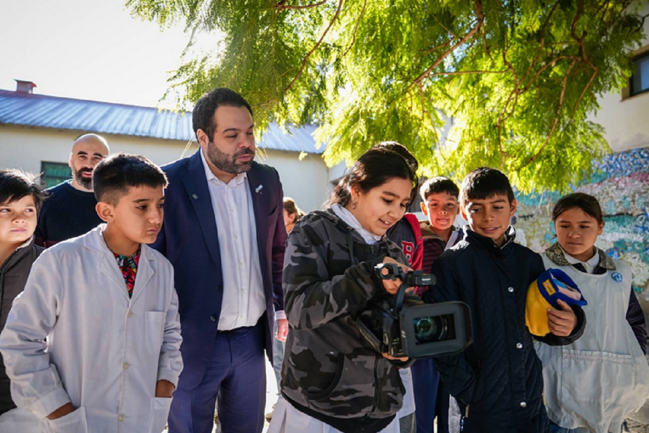 El programa Un día de película acercó talleres y cine a una escuela rural de Victoria - imagen de origen