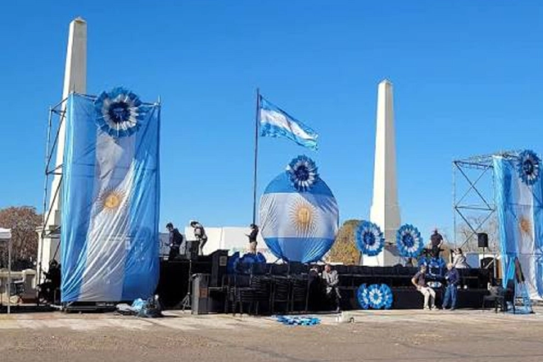 Cortes de tránsito programados en la Costanera y zonas aledañas por el desfile del 9 de Julio - imagen de origen