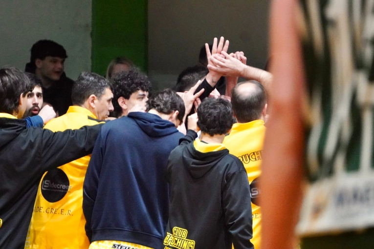 Capuchinos eliminó a Estudiantes y es finalista del Asociativo - imagen de origen