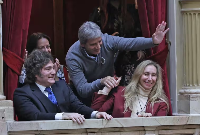 El oficialismo aprobó en Diputados el recorte de subsidios al gas, con promesas de beneficios a gobernadores aliados - imagen de origen